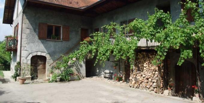 Domaine Du Grand Cellier - Insolite En Savoie Tournon Bagian luar foto
